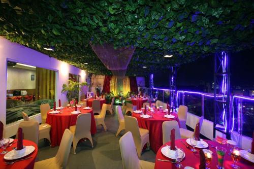 Hotel Continent Centrepoint Panakkukang