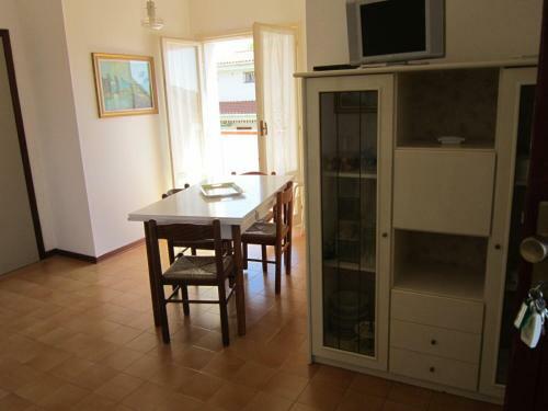 Apartamento M271 - Marcelli, Comodo Bilocale Con Balcone