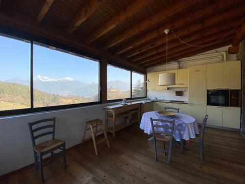 Apartment In Historical Villa With Stunning View