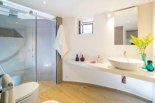 Marina Di Modica Villa Sleeps 18 Pool Air Con Wifi