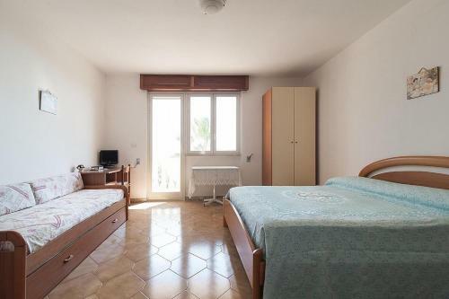 Marina San Gregorio Holiday Home Sleeps 7 With Pool