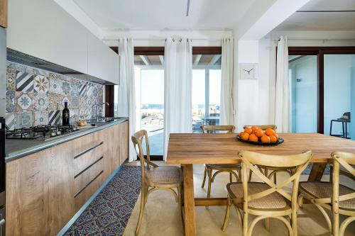 Reitani Villa Sleeps 6 Pool Air Con Wifi