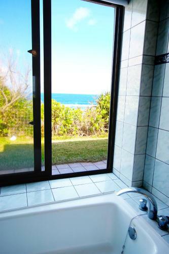 Villa Nalu Mele Resort