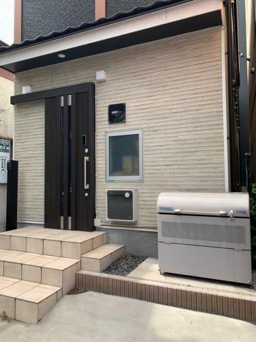 Albergue H2o Stay ???-male Only