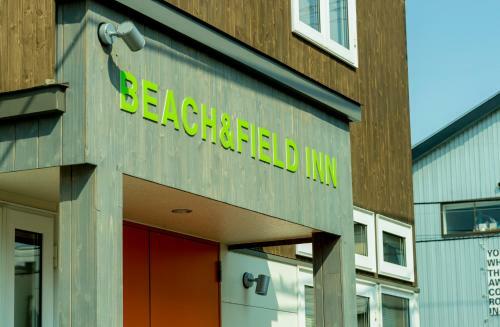 Hostal Beach And Field Inn