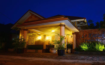 Le Krasak Boutique Hotel