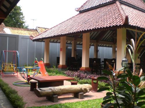 Hostal 3c Familia Residence