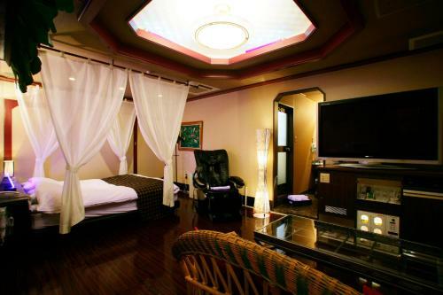 Hotel Mobilia (Adult Only)