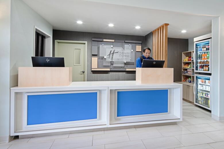 Hotel Holiday Inn Express& Suites Watsonville