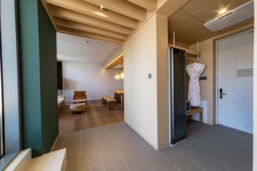 Hound Hotel Haeundae Signature