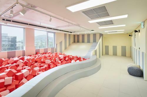 Ramada Encore By Wyndham Gimpo Han River Hotel