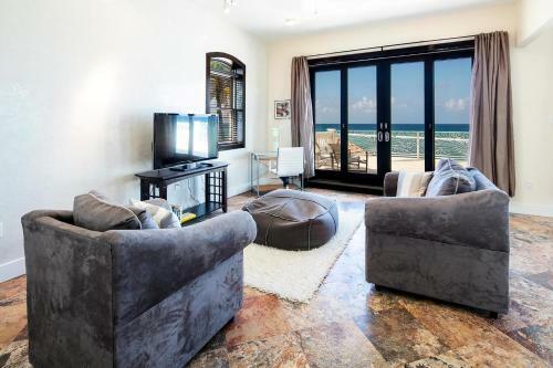 Kitocay By Grand Cayman Villas