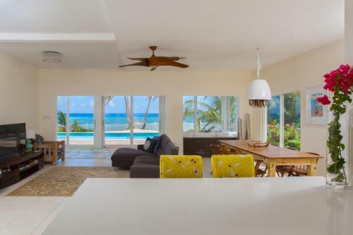 Babylon Reef By Grand Cayman Villas