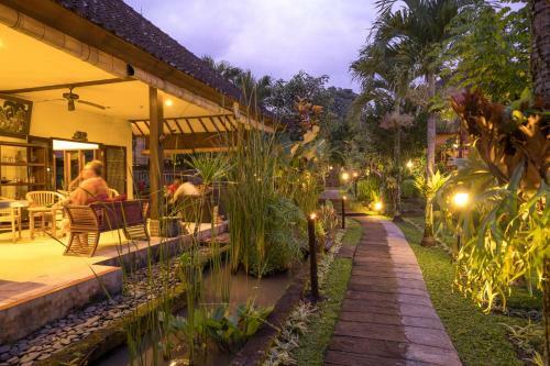 Hostal Bliss Ubud Spa & Bungalow