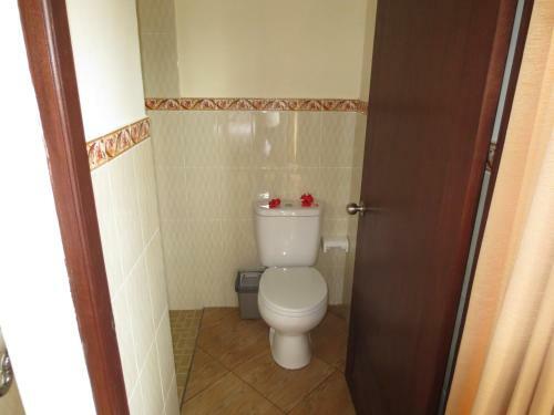 Hostal Nuriani Restaurant And Rooms