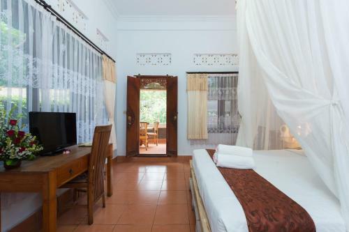 Ani's Villas