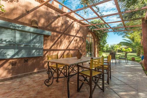Villa Les Oliviers - A Setting Of Tranquility