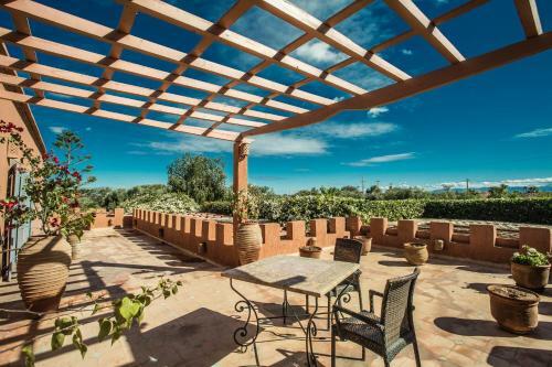 Villa Les Oliviers - A Setting Of Tranquility