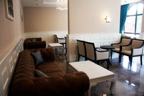 Pearl Beach Hotel & Resort