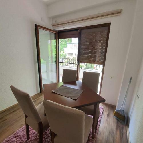 Hostal Fuk-tak Apartmani & Restoran