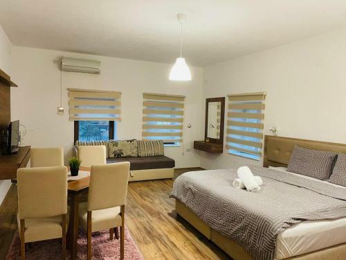 Hostal Fuk-tak Apartmani & Restoran