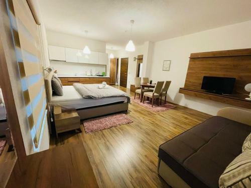 Hostal Fuk-tak Apartmani & Restoran