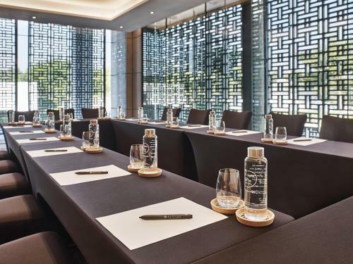 Hotel Pullman Mandalay Mingalar