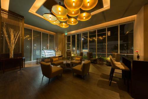 Zealax Hotel & Residence