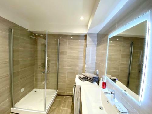 Naran Residence Lifestyle Serviced Apartment