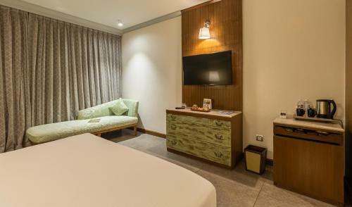 Hotel Heritage Village Club
