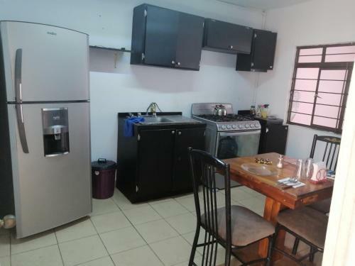 Habitaci�n Privada Compartiendo El Resto de Casa