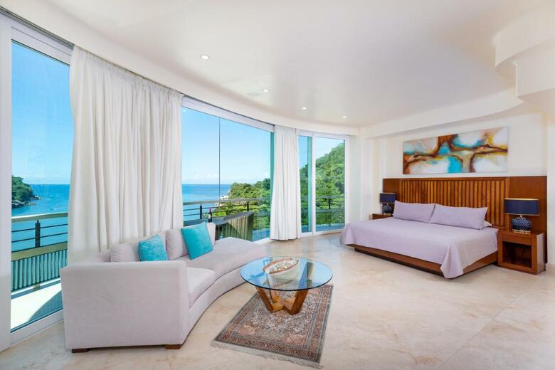 Ocean Frontage Cottage