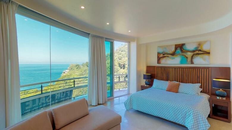 Ocean Frontage Cottage