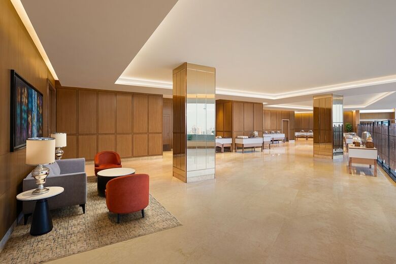 Hotel Courtyard By Marriott Bhopal