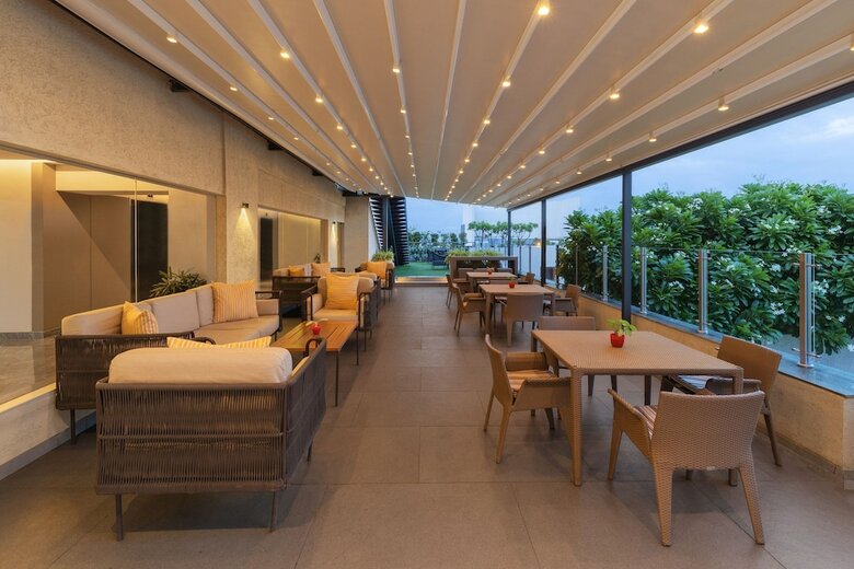 Hotel Courtyard By Marriott Bhopal
