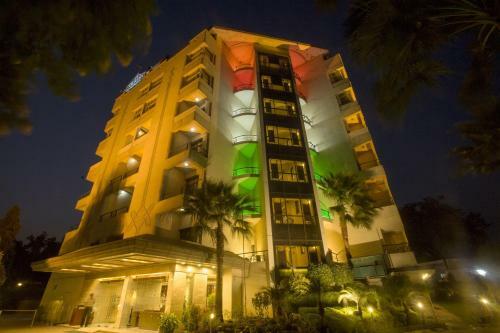 Hotel Country Inn & Suites By Carlson Haridwar