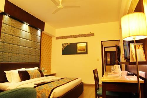 Hotel Country Inn & Suites By Carlson Haridwar