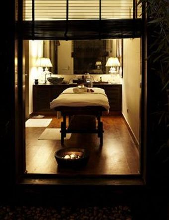 Hotel Aalia On The Ganges