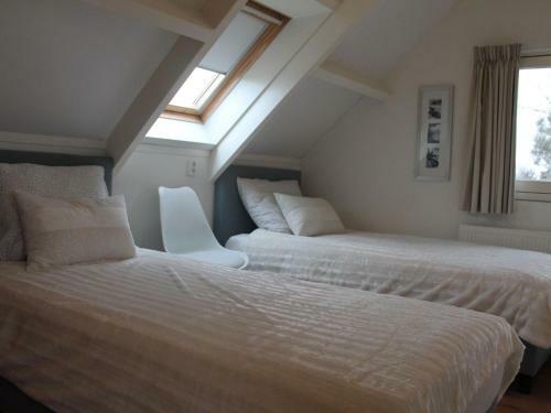 Waterfront Holiday Home In Veen With Terrace