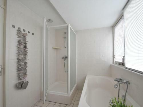 Peaceful Holiday Home In Zeewolde With Swimming Pool