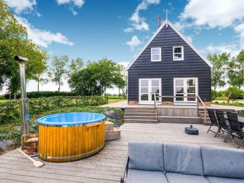 Luxurious Villa In Zwartewaal With Private Garden
