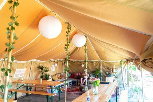 Surfana Beach Hostel Bed & Breakfast Vlieland