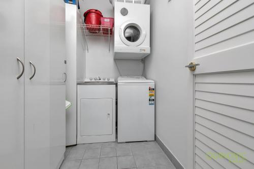 Qv Spacious Waterfront 2 Bedroom Apartment - 791