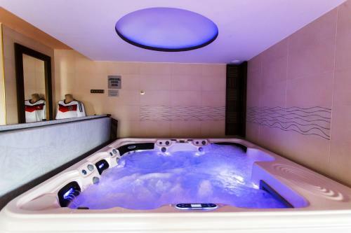 Bajor Panzi� Aparthotel B�k-b�kf�rd?, Adults Only 12plus
