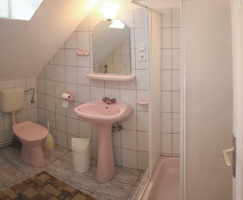 Hostal Mika Vend�gh�z
