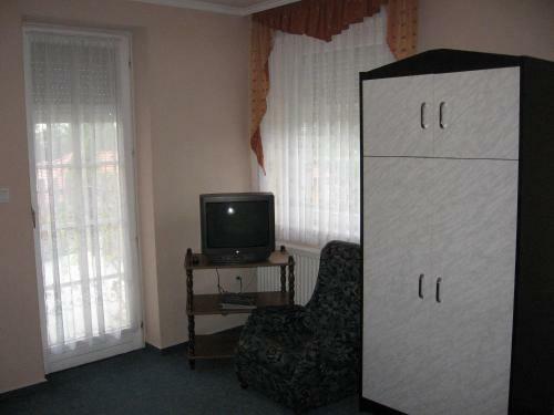 Hostal Mika Vend�gh�z