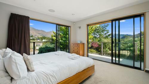 Fit For A King - Wanaka Holiday Home