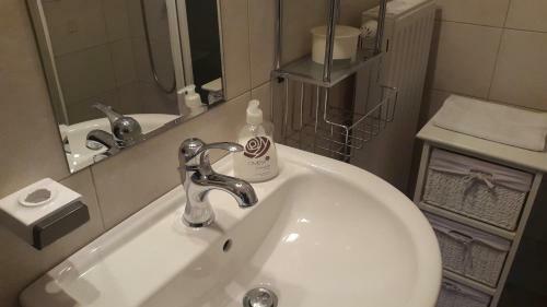 Bed & Breakfast Gomb�s K�ria Mension