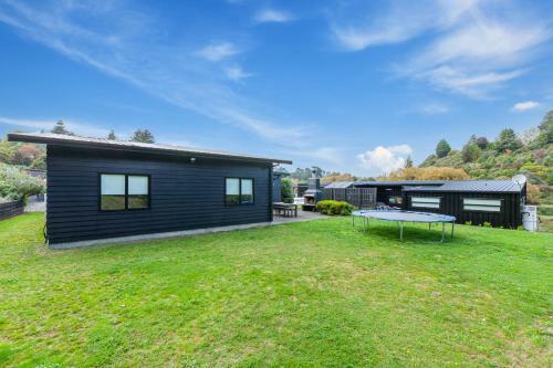 River Retreat - Taupo Holiday Home