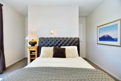 Cedarwood - Christchurch Holiday Homes